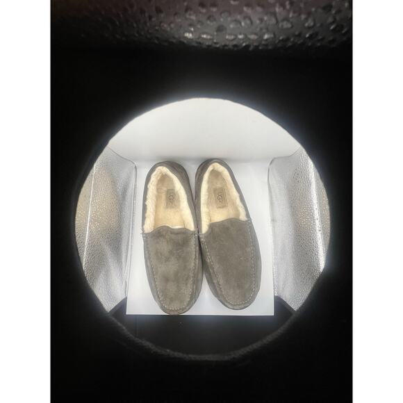 UGG Australia 5775 Ascot Brown Suede Sheepskin Mocs Slippers Shoes Size 10 - Picture 3 of 11